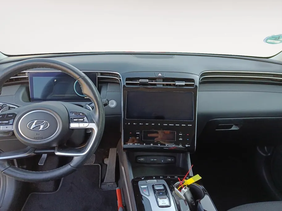 Hyundai Tucson 1.6 T-GDI HEV Comfort Smart | Trekhaak | Elektrische achterklep | Navigatie | Parkeersensoren voor en achter |