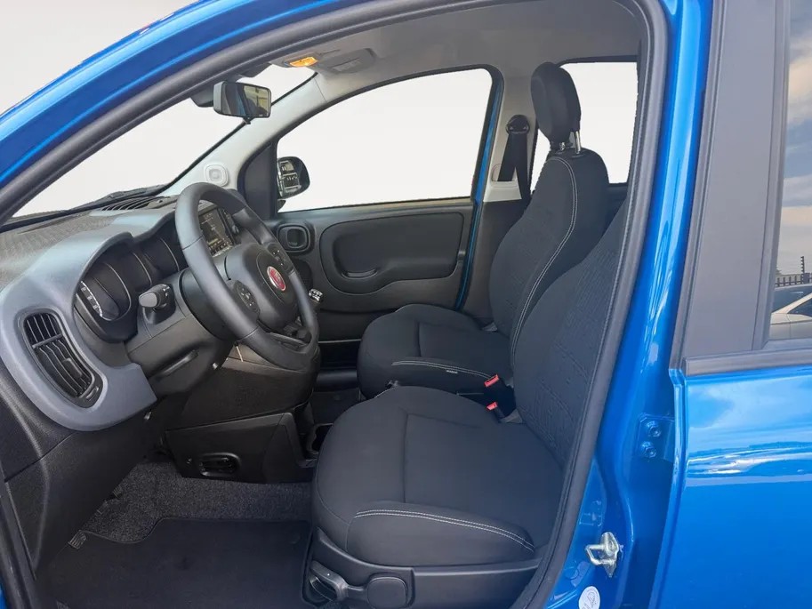 Fiat Panda 1.0 Hybrid Cross GRATIS WINTERBANDEN | AIRCO | PARKEERSENSOREN ACHTER | TREKHAAK | 12 MAANDEN GARANTIE! |