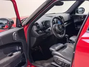 MINI Countryman Cooper SE ALL4 John Cooper Works Essence Pack