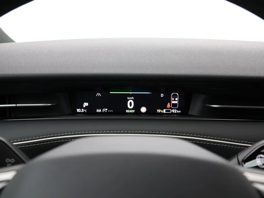 Volkswagen ID.7 Pro Limited Edition 77 kWh accu 286 PK · Draadloze telefoonlader · 360 camera · verwarmde voorstoelen · Voorraad OUTLET · Prijs is inclusief inruilpremie ·