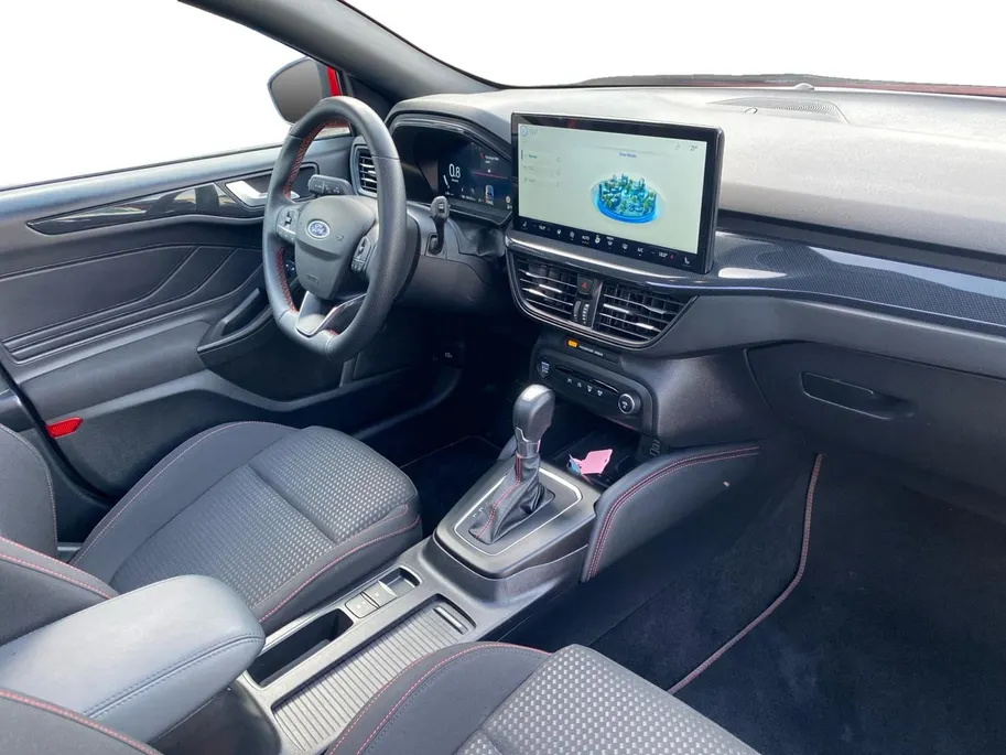 Ford Focus Wagon 1.0 EcoBoost Hybrid ST Line X 155pk automaat | Stoel- stuur en voorruitverwarming | Kantel / schuifdak | Driver assistance pack