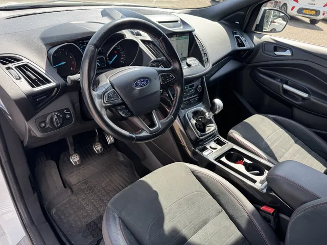 Ford Kuga 1.5 EcoBoost ST Line Trekhaak 13p 2.000kg max