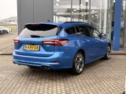 Ford Focus Wagon 1.0 EcoBoost ST Line 125 PK WINTER PACK I LEDEREN BEKLEDING I APPLE CARPLAY / ANDROID AUTO I ' 18 ' VELGEN I