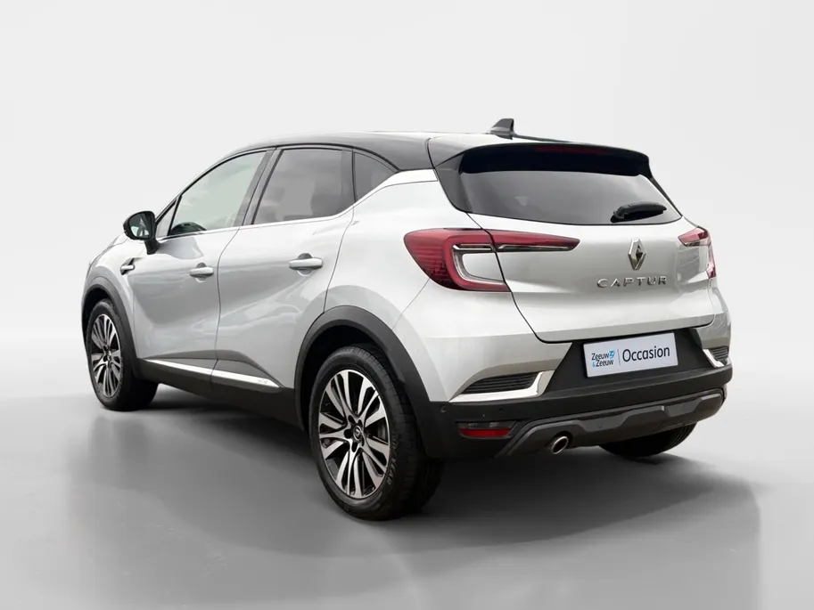 Renault Captur 130PK TCe Initiale Paris Automaat | 360 Camera | Cruise Control Adaptief | Parkeersensoren | Stoel & Stuurwiel Verwarming | Climate Control | Licht & Regen Sensor | Dodehoek Detectie |