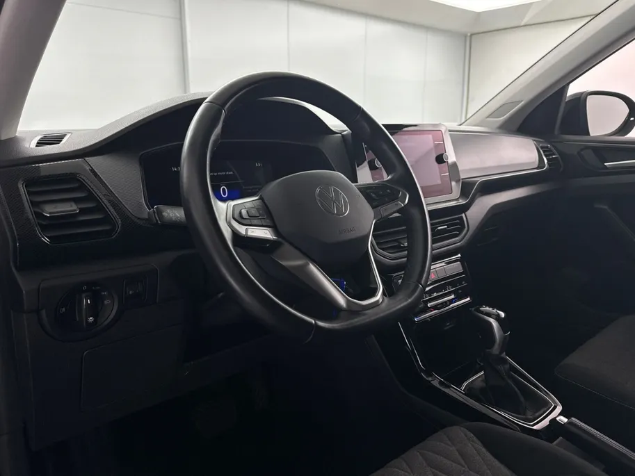 Volkswagen T-Cross 1.0 Life Edition DSG Automaat | Adaptieve Cruise Control | Climate Control | Parkeersensoren voor + achter