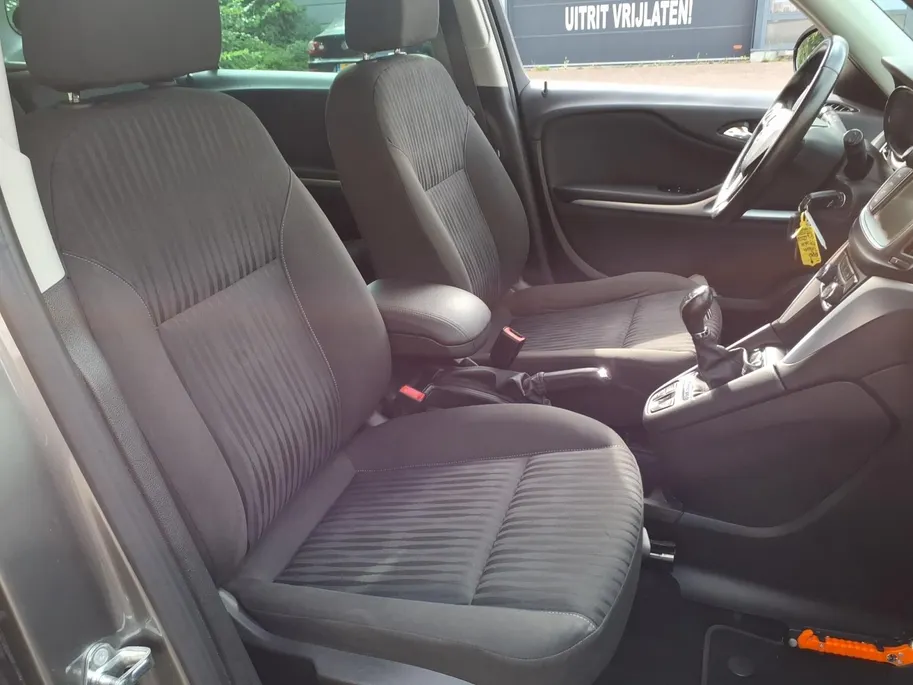 Opel Zafira 1.4 Turbo Innovation 7p. Airco/Ecc | Navigatie | L.m.velgen | 1 jaar garantie