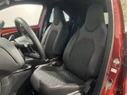 Toyota Aygo X 72PK VVT-i S-CVT Premium Automaat | 1e eigenaar | JBL Audio | Navi | Apple CarPlay/Android Auto | Adaptive Cruise Control | Licht & Regen Sensor | Lichtmetalen Velgen | Keyless Entry |