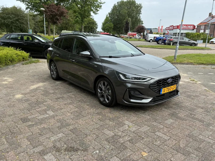 Ford Focus Wagon 1.0 EcoBoost Hybrid ST Line NAVIGATIE GROOTSCHERM.