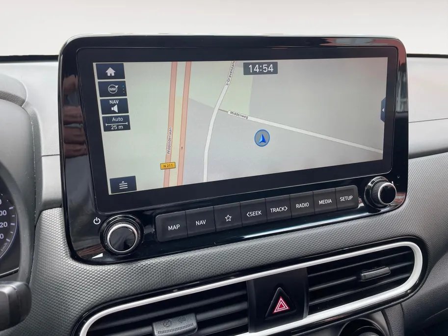 Hyundai Kona 1.6 GDI HEV Comfort | Navigatie | Parkeer sensoren| Climate Control| Camera| Lichtmetalen velgen| Apple Carplay/Android Auto| Cruise Control