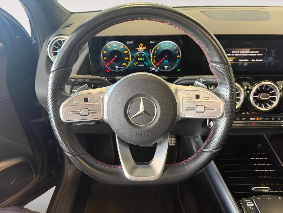 Mercedes-Benz GLA 250e | BUSINESS SOLUTION | AMG | PLUS PAKKET | TREKHAAK | NL-AUTO |
