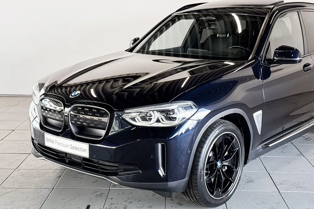 BMW iX3 High Executive 80 kWh