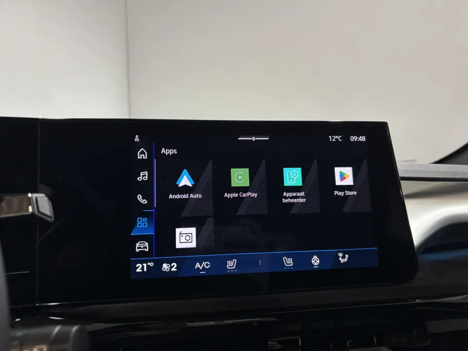 Renault Clio 160PK Hybrid Esprit Alpine Automaat | DEMO | Harman Kardon Audio | 360 Camera | Adaptive Cruise Control | Stoelverwarming | Apple CarPlay/Android Auto | Climate Control | Full LED | Lichtmetalen Velgen | Sportstoelen |