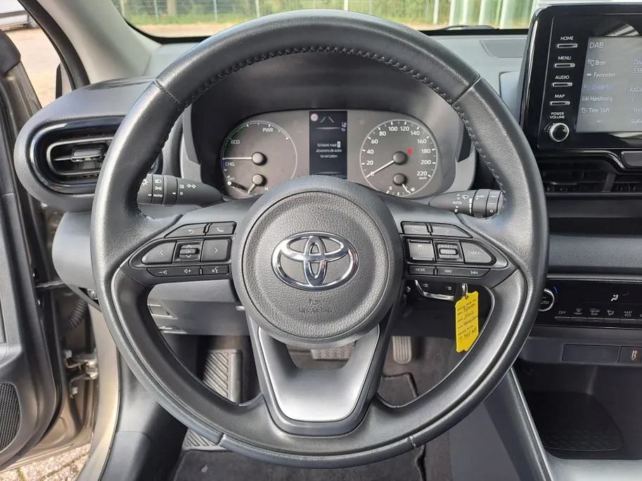 Toyota Yaris 1.5 Hybrid Active AUTOMAAT | Navigatie | Adaptieve Cruise | Climate | Camera | Rijstrooksensor met correctie | Apple Carplay/Android Auto