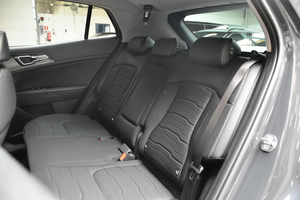 Kia Sportage 1.6 T-GDi 239pk Hybrid AT6 DynamicPlusLine VOORRAAD ACTIE DIRECT LEVERBAAR