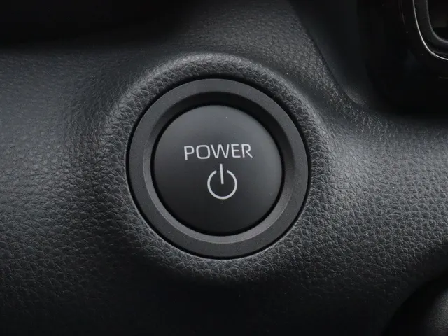Toyota Yaris 1.5 Hybrid 115 Dynamic Comfort Pack | V+A Sensoren | Stoel & St