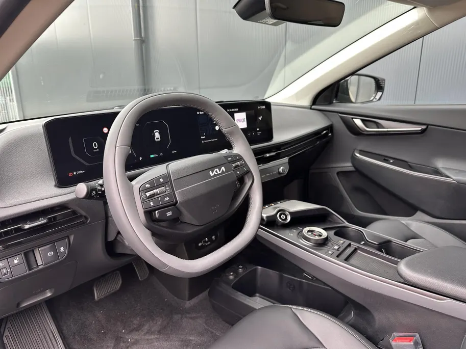 Kia EV6 Light Edition 63 kWh | Demo | Navi | Clima | Adaptieve Cruise | Camera | Stuur-/Stoelverwarming | Privacy Glass | Apple Carplay | Android Auto