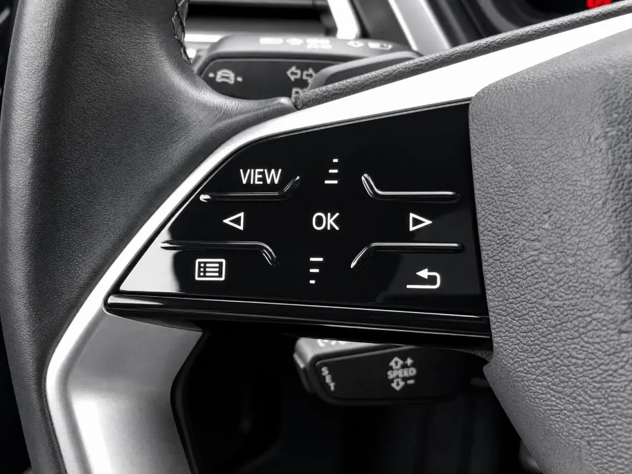 Audi Q4 Sportback e-tron 35 Launch edition 55 kWh 125kW/170PK · Panoramadak · Leder · Stoelverwarming · Apple/Android Car Play · Garantie t/m 17-10-2026 of 100000km.