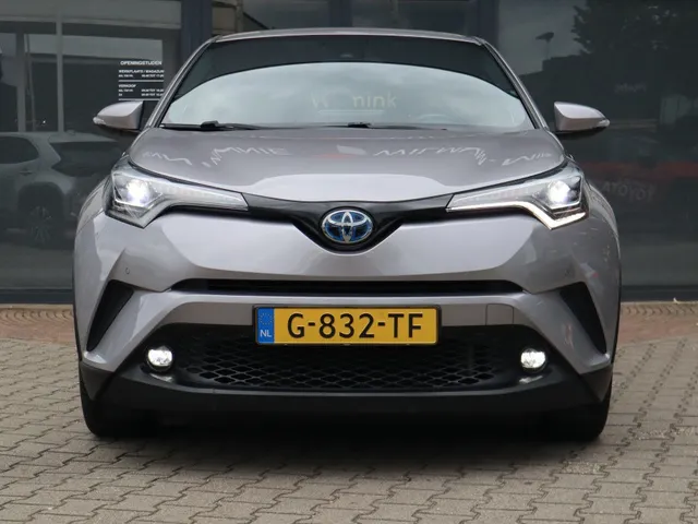 Toyota C-HR 1.8 Hybrid Style Ultimate Blindspot | Stoel en stuurverwarming | All seasons