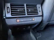 Land Rover Range Rover Evoque 1.5 P270e PHEV AWD SE Dynamic Edition | Black Pack | Keramische coating | Panoramadak | Meridian audio-installatie | Elektrisch verstelbare stoelen incl. geheugenfunctie | 3D camera | Apple/Android Carplay | Elektrisch verstelbare achterklep | Stoelverwar