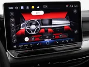 Volkswagen Golf variant Life Edition 1.5 eTSI 116 pk 7 versn. DSG · Achteruitrijcamera · draadloze telefoonlader · Trekhaak inklapbaar, met elektrische ontgrendeling ·