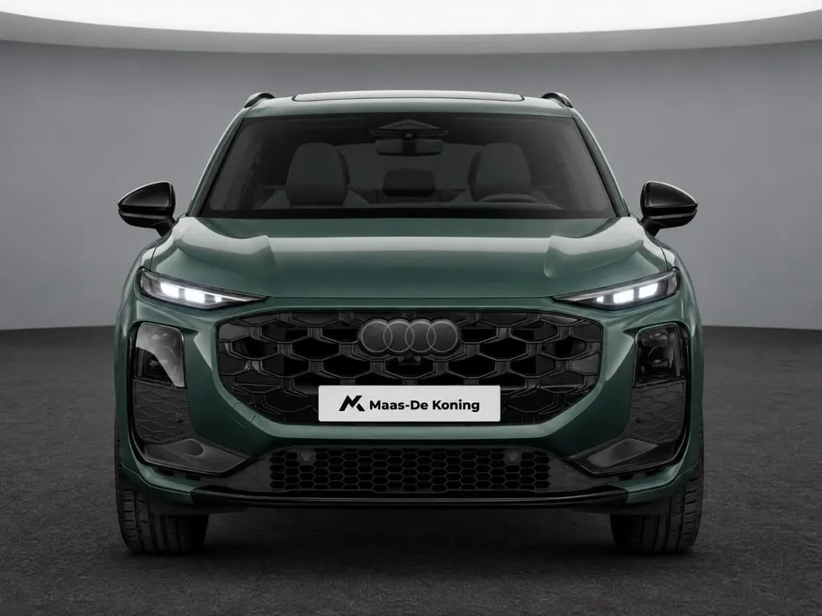 Audi Q3 e-hybrid S edition 272 PK · Glazen panoramadak · Trekhaak elek. wegklapbaar · Optiekpakket zwart