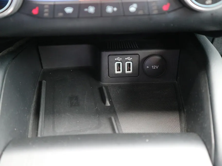 Ford Kuga 2.5 PHEV Vignale | TREKHAAK | PANO | HUD | ADAP CRUISE | WINTER |