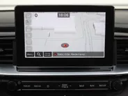 Kia Ceed 1.4 T-GDi DynamicPlusLine | 17 inch | Navi | Camera | Trekhaak | Stoel- Stuurverwarming |