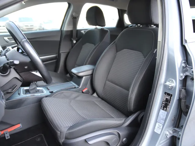 Kia Ceed 1.0 T-GDi 120PK DynamicLine | Navi | Camera | Cruise | Apple carplay