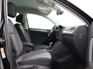 Volkswagen Tiguan 1.4 TSI eHybrid 245pk DSG Life Business · Camera · Inklap. Trekhaak · Stuur- & Stoelverwarming · Apple/Android Car Play · Elek. Achterklep ·