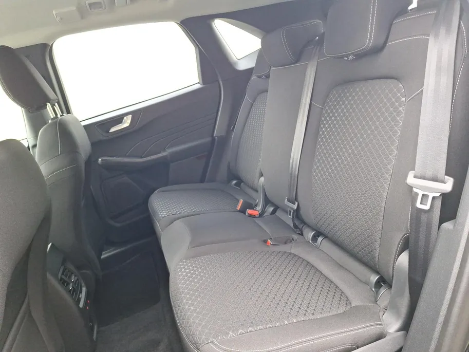 Ford Kuga 2.5 PHEV Titanium | Winterpack | Driver Assistancepack | El. Trekhaak | 360Camera | Adaptive Cruisecontrol | Dodehoekdetectie | Climate Control | Le dverlichting | Apple Carplay&Android Auto |