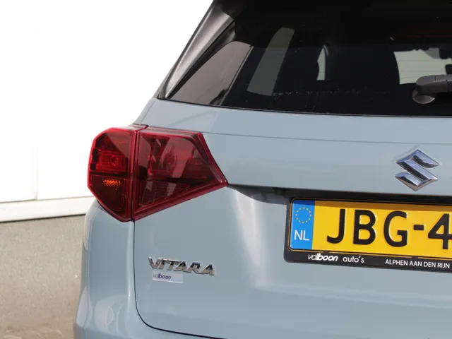 Suzuki Vitara 1.4 Boosterjet Select Smart Hybrid | € 4400,- DEMO VOORDEEL | Navi | Adap. Cruise | Camera | Park sens