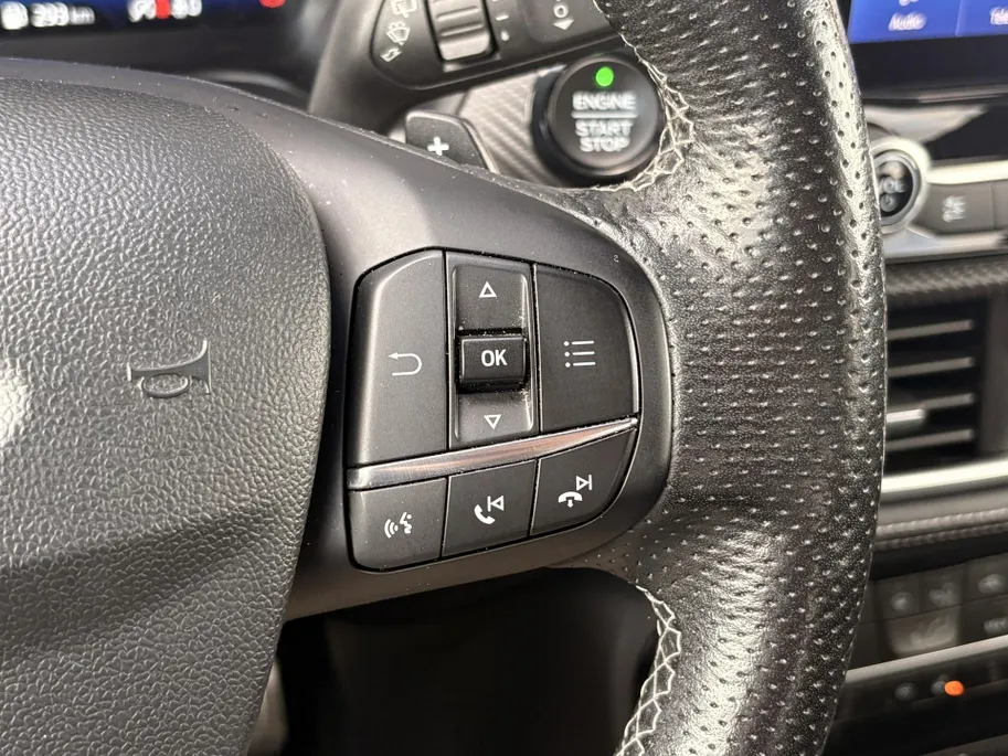 Ford Puma 1.0 EcoBoost ST-Line X Vignale Automaat DRIVER ASSISTANCE PACK I WINTER PACK I MATRIX LED-KOPLAMPEN I MASSAGE STOELEN I APPLE CARPLAY / ANDROID AUTO I