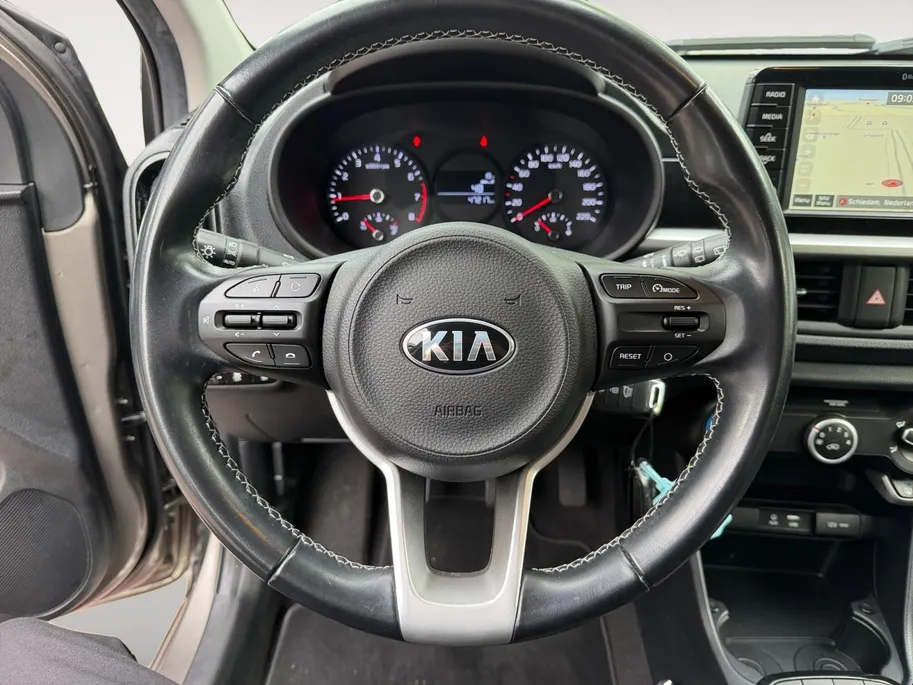 Kia Picanto 1.0 MPi DynamicLine DEALER ONDERHOUDEN | NAVIGATIE | ACHTERUITRIJCAMERA | RESTERENDE FABRIEKSGARANTIE TM 20230