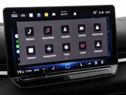 Volkswagen T-Roc Life First Edition 1.5 eTSI 116 PK 7 versn. DSG · Comfort Pakket · Trekhaak · Voorraad OUTLET · Prijs is inclusief inruilpremie ·