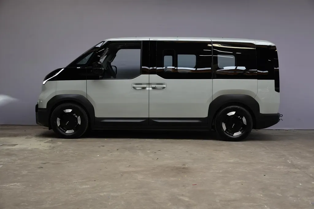 Kia PV5 Passenger 71,2 kWh Elite Executive NIEUW - SNEL LEVERBAAR