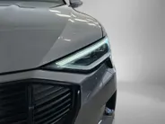 Audi e-tron 55 300KW/408pk Quattro S edition 95 kWh Panoramadak · 360 Camera · B&O Audio · Leder · Stoelverwarming · Luchtvering · 21'' Inch ·