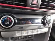 Hyundai Kona 1.0 T-GDI Premium | Unieke uitvoering | Leder | Stoelverwarming | HUD |