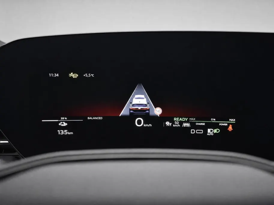 Audi A6 e-tron S edition 83 kWh 286 PK · Tech Pro · 21' LM Velgen · Bang & Olufsen Sound · Panorama-glasdak · Privacy glas · Head up display · Luchtvering · Servosluiting