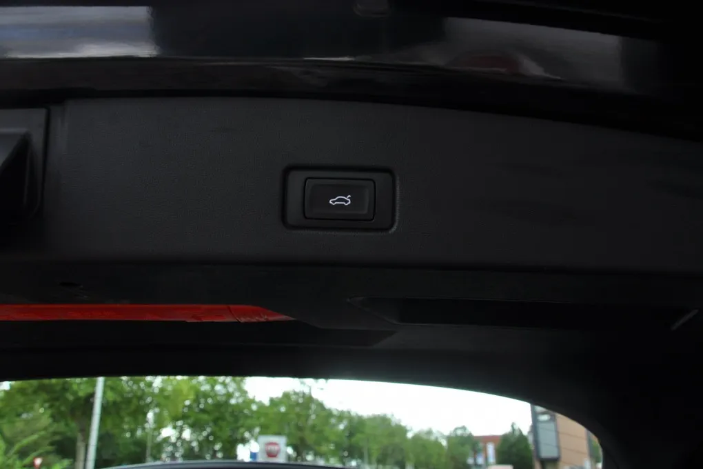 Audi Q4 e-tron 40 L ed AdvPl 77 kWh Climate