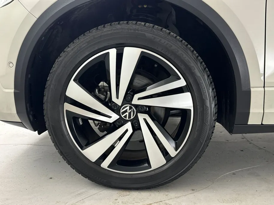 Volkswagen T-Roc 1.5 TSI R-Line DSG Automaat | IQ Light | Elektrische Achterklep | Winterpakket