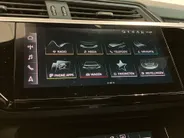 Audi e-tron 55 quattro S Line 300kW/408PK 95 kWh · Panoramadak · Camera + Parkeersensoren · Drive select