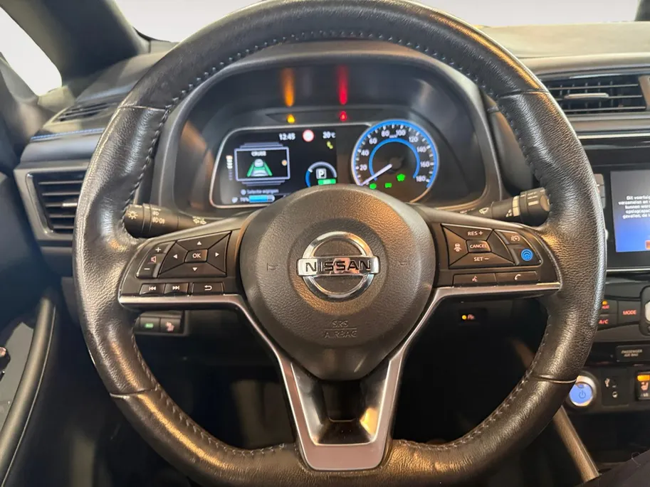 Nissan Leaf Tekna 40 kWh *Automaat*Navi+360Camera*Climate*Adaptive Cruise*Stoel/Stuur Verw.*Bose Sounds!