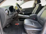 Hyundai Kona EV Premium 64 kWh HEAD UP DISPLAY | LEDEREN BEKLEDING | 455 KM ACTIERADIUS | ACC | DODEN HOEK DETECTIE | 12 MAANDEN BOVAG GARANTIE
