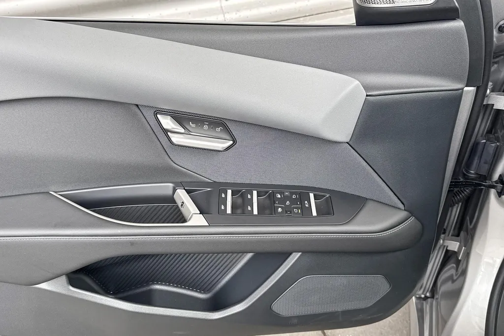 BMW i3 Sedan 50 xDrive First Edition 113.4 kWh