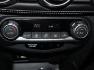 Nissan Juke 1.6 Hybrid N-Connecta | Navigatie | Achteruitrij camera | Parkeersensoren achter | Apple carplay & Android auto | Automaat | Keyless entry | LM wielen |