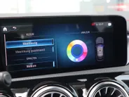 Mercedes-Benz CLA Shooting Brake 250 e Premium l Panoramadak l Stoelverwarming l Achteruitrij camera