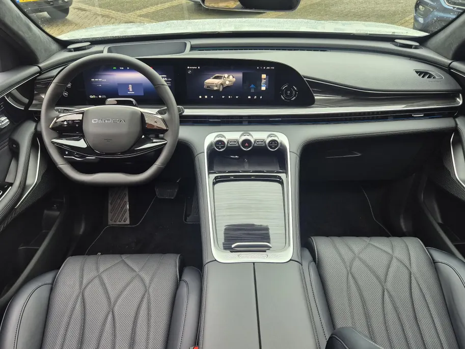 Omoda 9 9 PHEV Premium Panoramadak - 1100KM Bereik