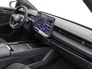 Volkswagen ID.7 Pro Limited Edition 77 kWh accu 286 pk · Trekhaak inklapbaar, met elektrische ontgrendeling · Voorraad OUTLET · Prijs is inclusief inruilpremie ·
