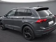 Volkswagen Tiguan 1.4TSIeHybrid 180kW/245PK R-Line Business+ · Navigatie · Apple/Android Car Play · Camera + Parkeersensoren