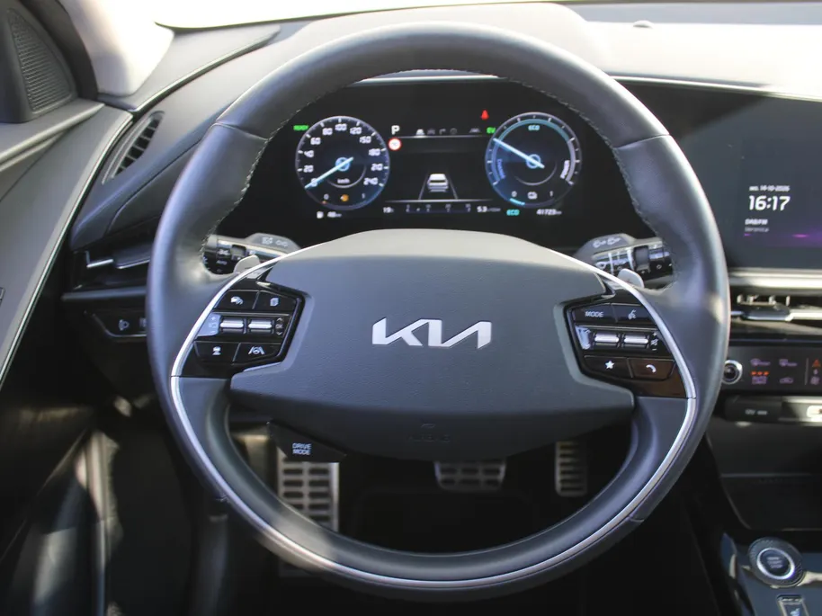 Kia Niro 1.6 GDi Hybrid ExecutiveLine | Camera | Leer | Schuifdak | Stoelverwarming+ventilatie | Elektr. stoelverstelling + achterklep | 18' LM | HUD |
